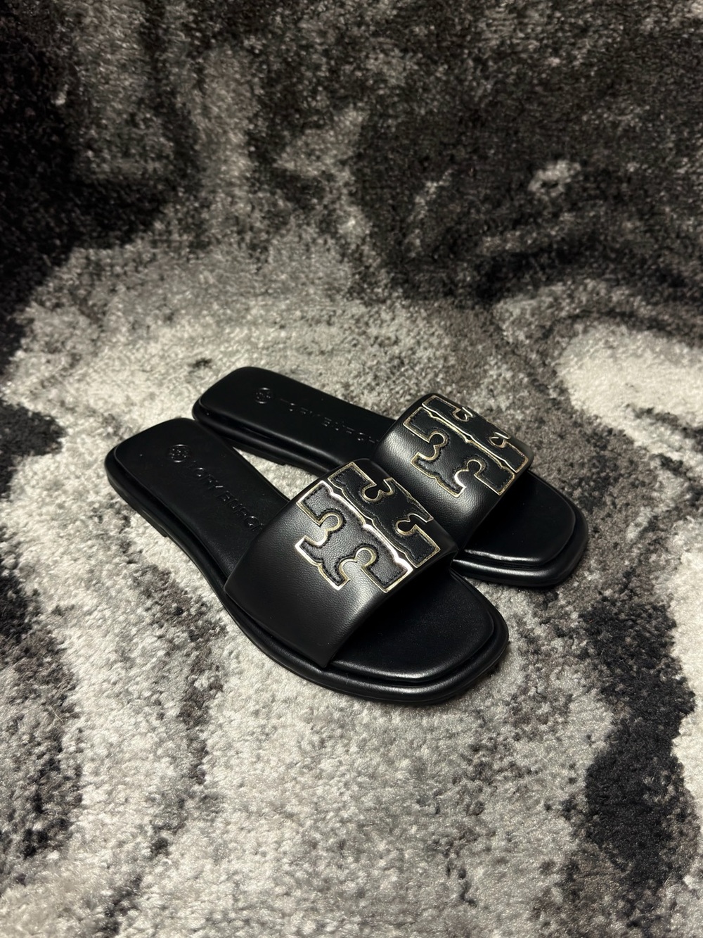 Tory Burch Double T Sport Slide Black / Gold Women’s Size 7 / 8.5